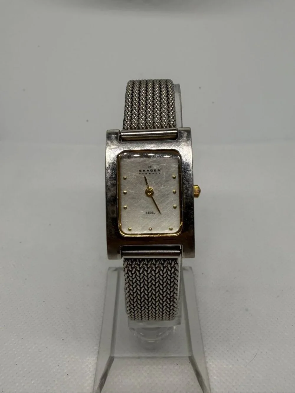 Skagen Denmark Women's Analog Watch Silver Tone Rectangle Mesh Band 20mm L064